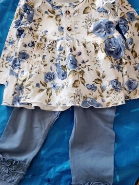 Blue Floral Kids Set - Long Sleeve Top & Blue Leggings